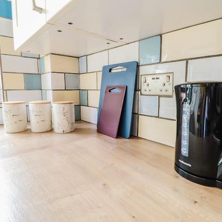 Spacious 1 Bed Flat-Free Parking Χίλινγκτον Εξωτερικό φωτογραφία
