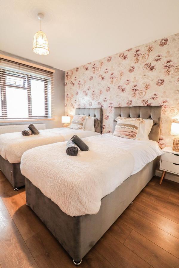 Spacious 1 Bed Flat-Free Parking Χίλινγκτον Εξωτερικό φωτογραφία