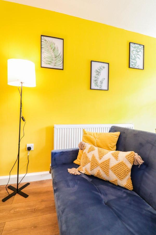 Spacious 1 Bed Flat-Free Parking Χίλινγκτον Εξωτερικό φωτογραφία