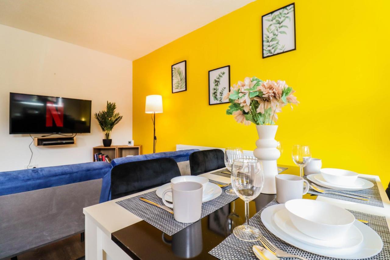 Spacious 1 Bed Flat-Free Parking Χίλινγκτον Εξωτερικό φωτογραφία