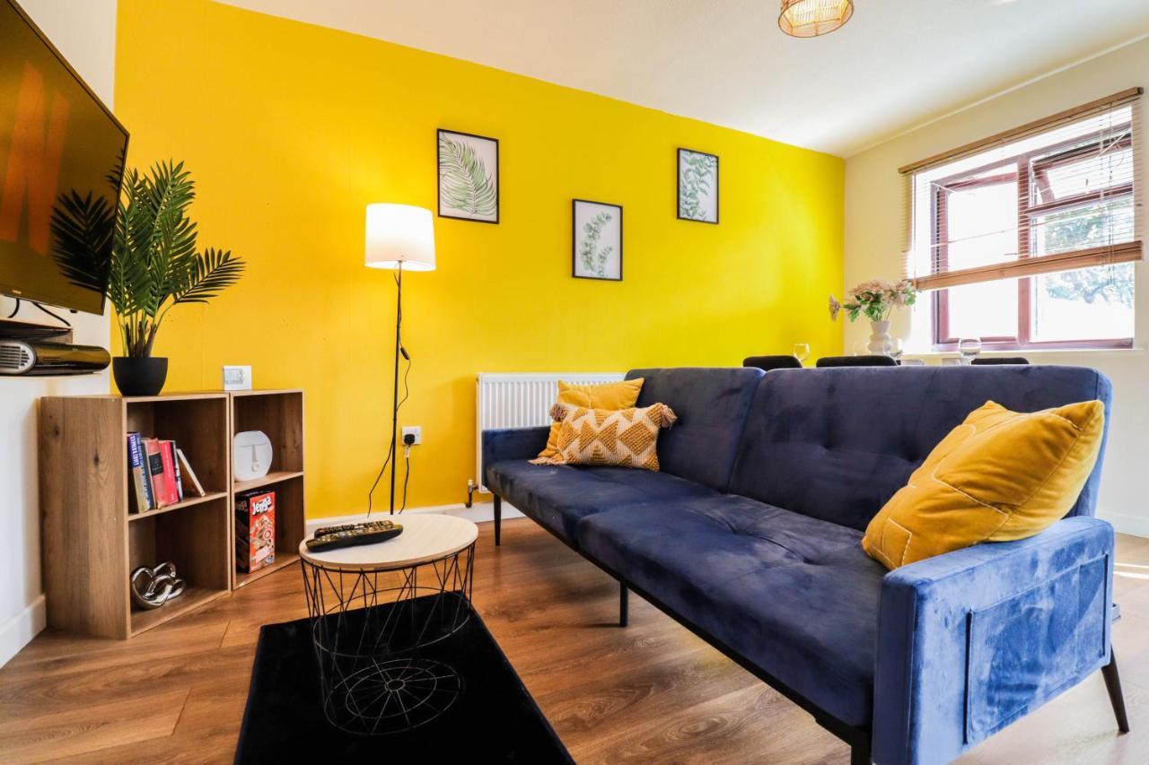 Spacious 1 Bed Flat-Free Parking Χίλινγκτον Εξωτερικό φωτογραφία